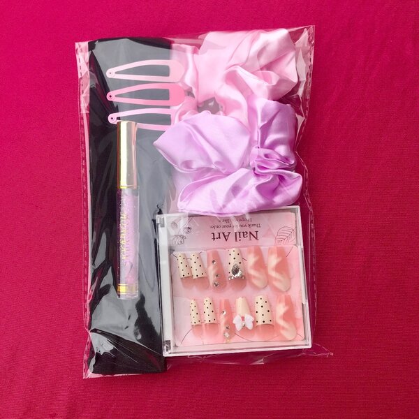 Kit Nails