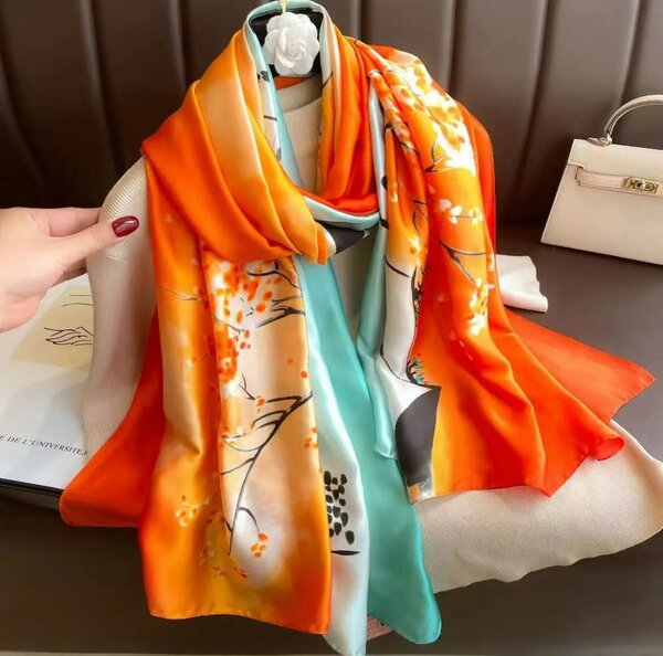 Ladies scarf