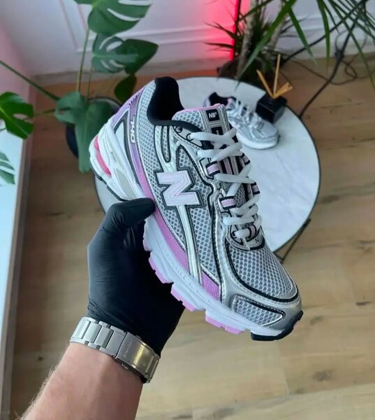 NEW BALANCE 740