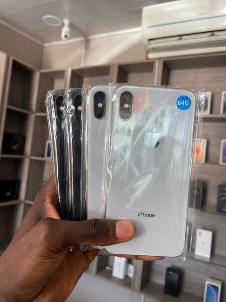 iPhone X