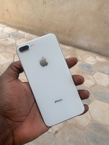 iPhone 8+ 64gb