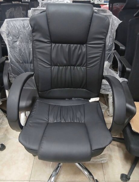 Chaise de bureau ergonomique noire