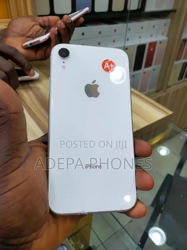 iPhone XR UK USE