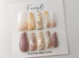 Press on nails
