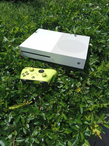 Xbox one s