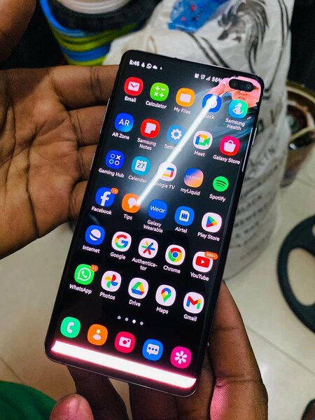 Samsung S10+