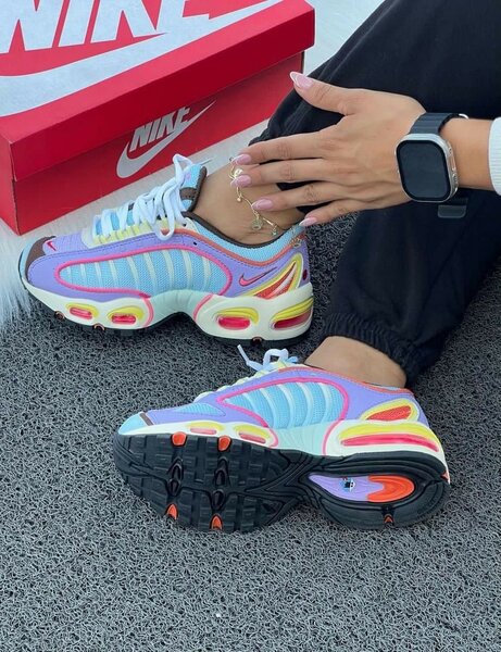 NIKE AIRMAX CLASSIC