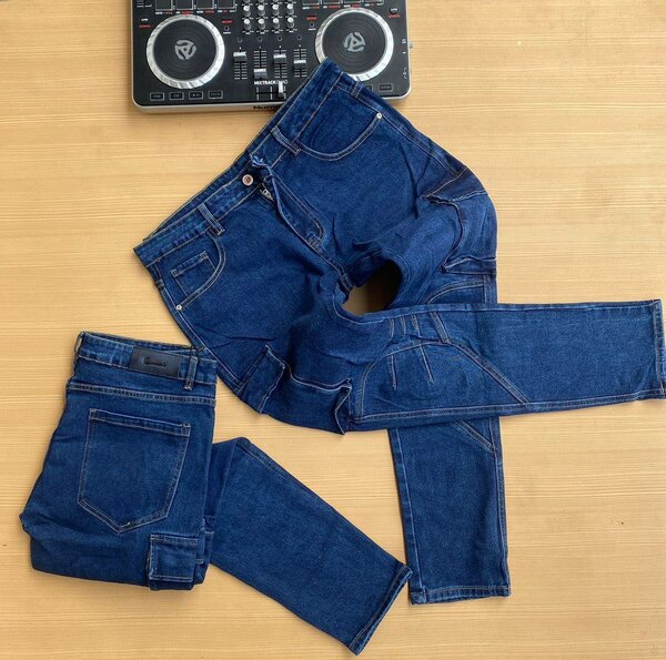 Stock jeans