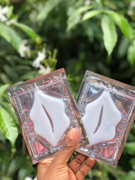 Lip mask
