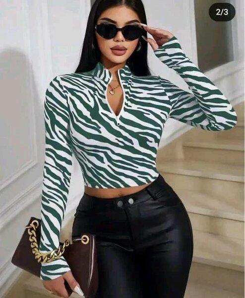 Cropped top