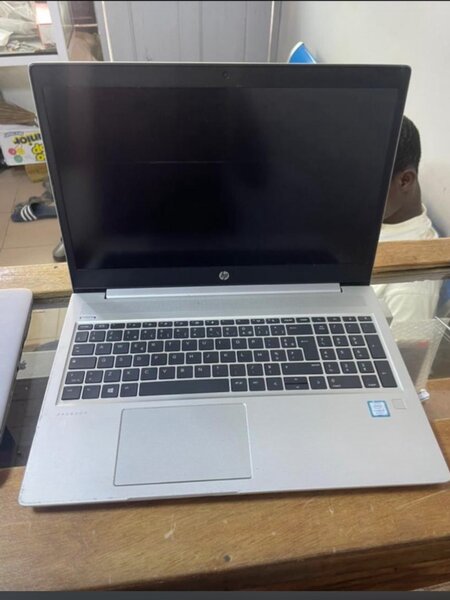 Hp core i5 8TH