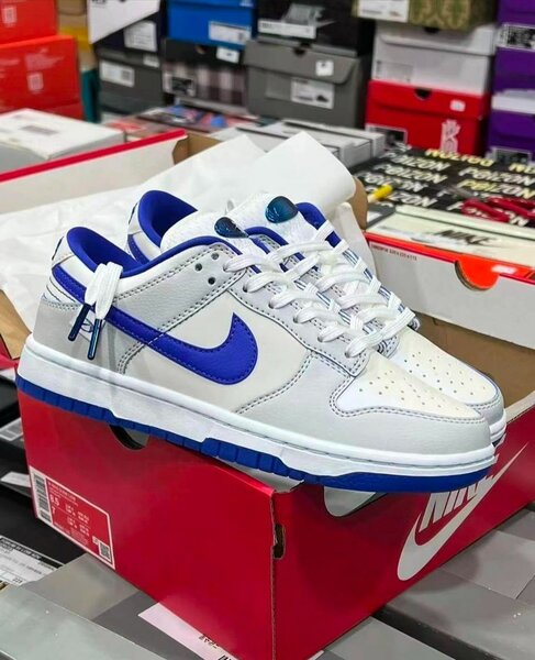 Fashion sneakers