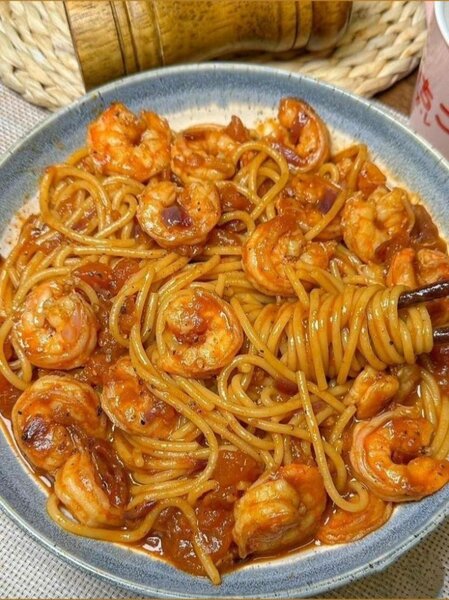 Spaghetti aux Crevettes Épicées
