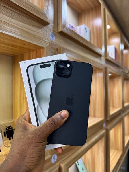 iPhone 15 Plus