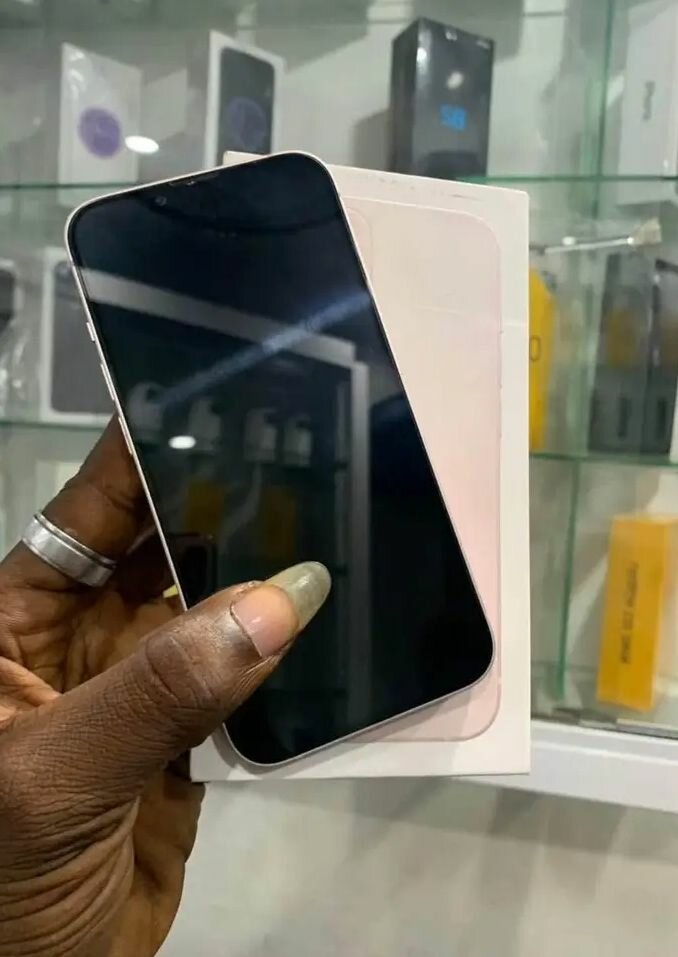 IPHONE 13 Simple