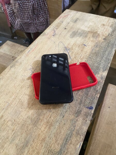iPhone 8