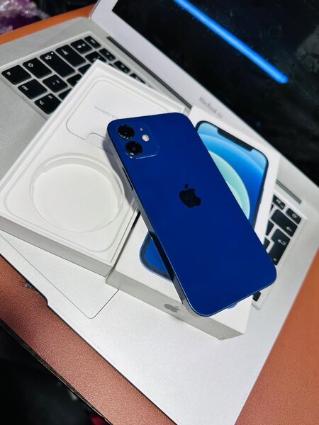 iPhone 12