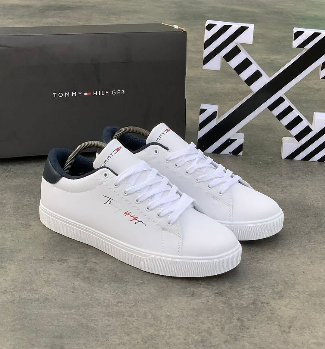TOMMY HILFIGER