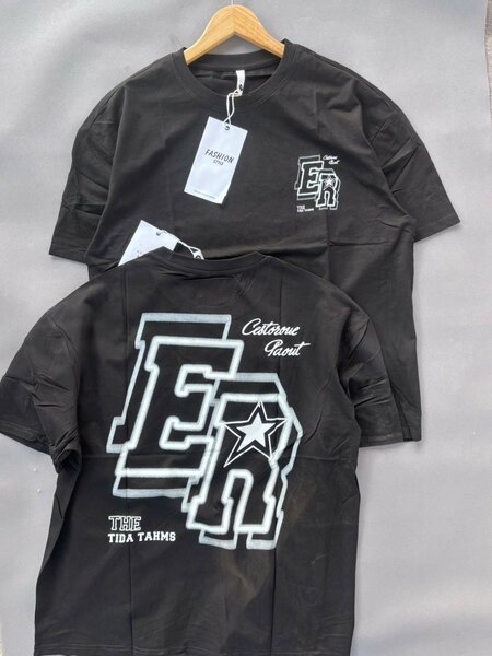 T-shirt disponible