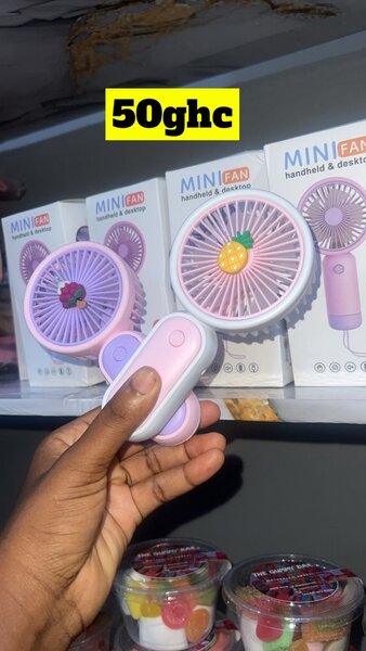 Hand fan