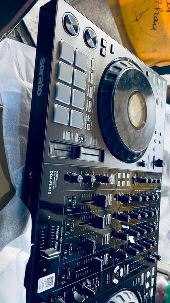 DDJ-REV7