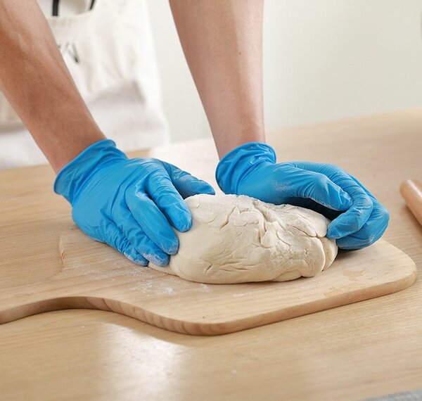 100 Blue Disposable Nitrile Gloves