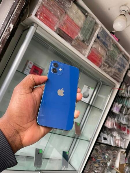 iPhone 12
