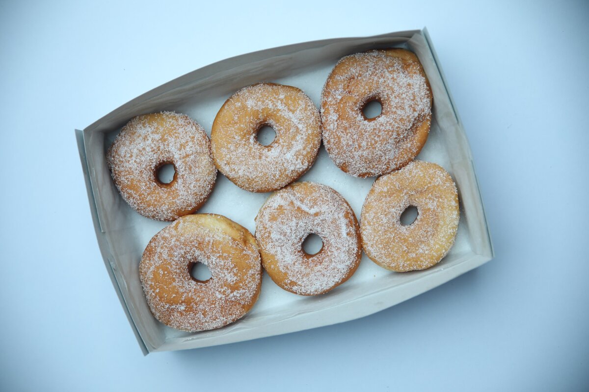 6 Doughnuts