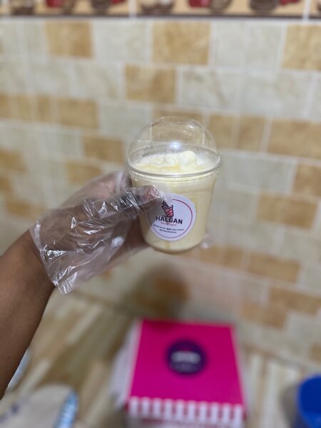 Vanilla milkshake