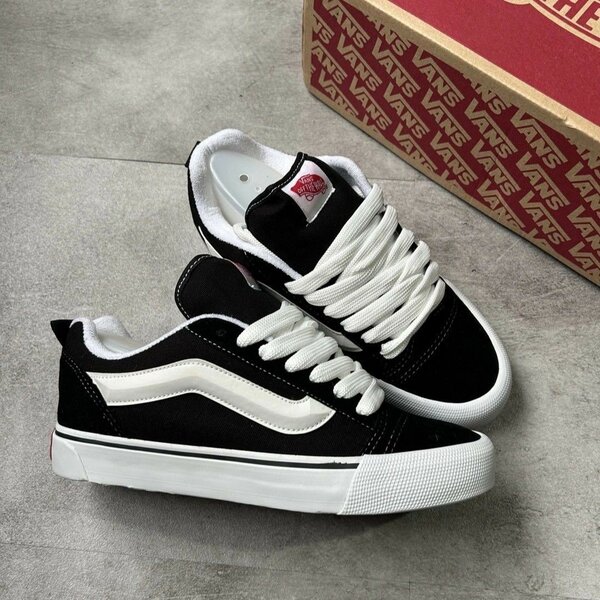 Nike Authentique