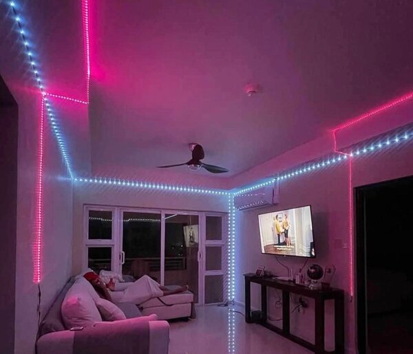 Bande LED multicolore télécommandée