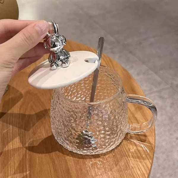 Verres en cristal avec couvercle décoratif