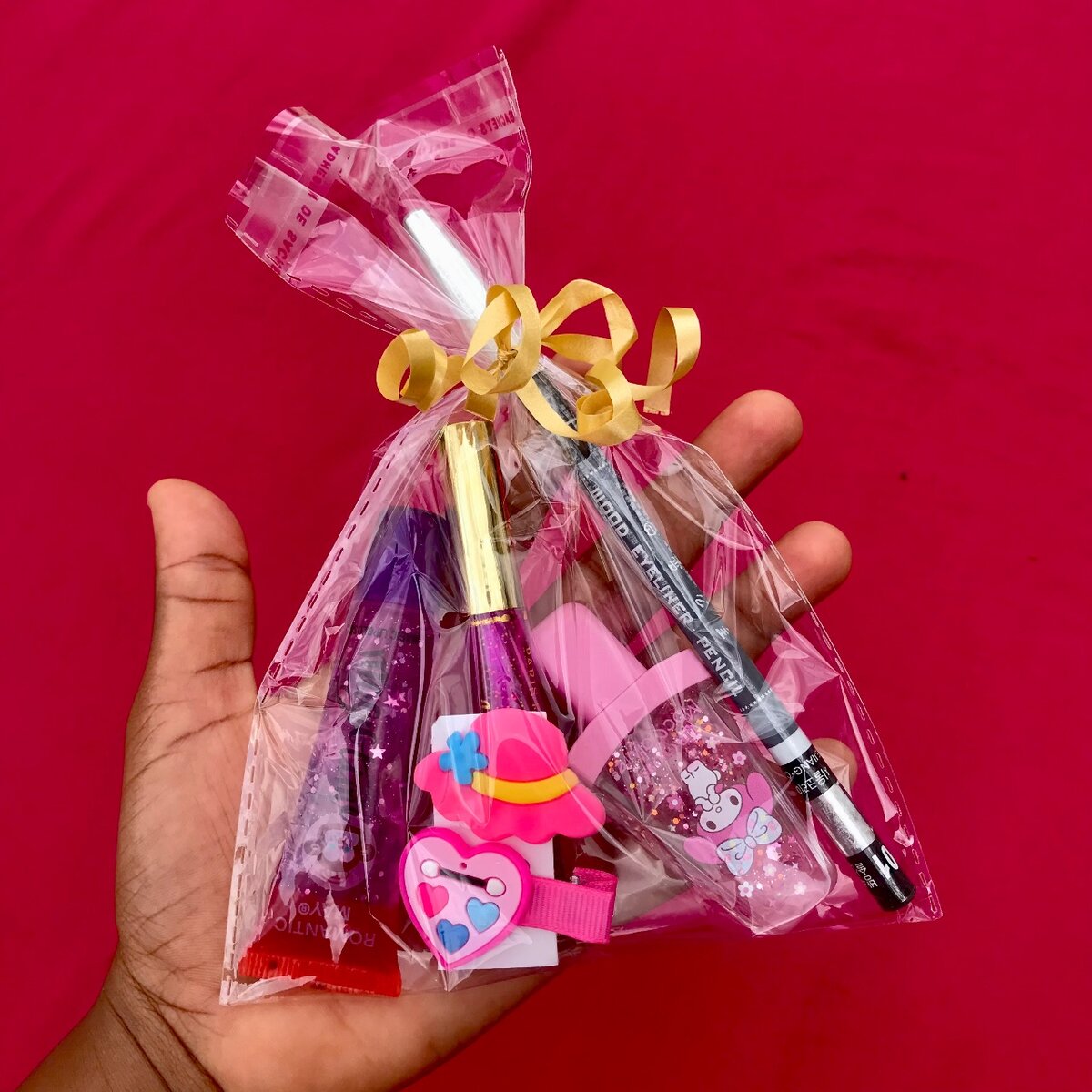 Kit Gloss