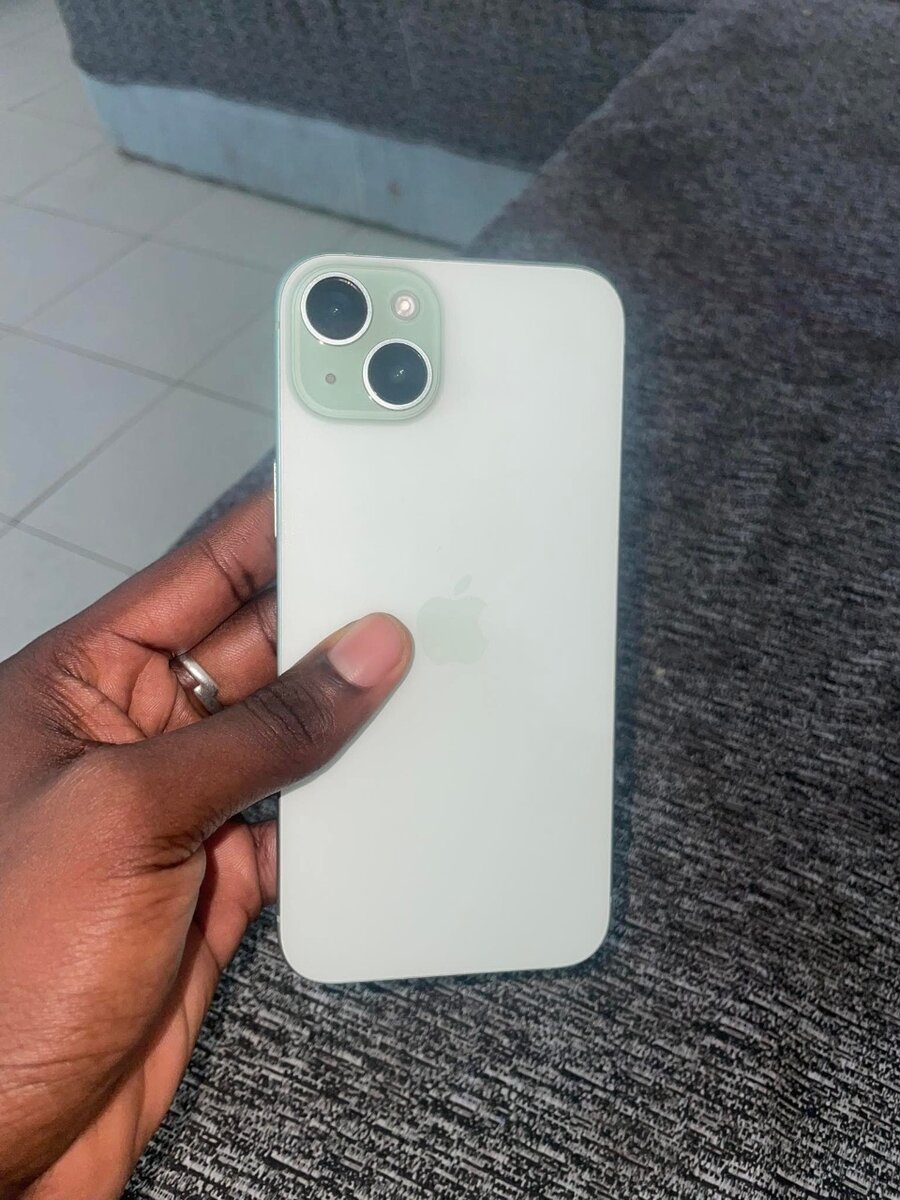 iPhone 15
