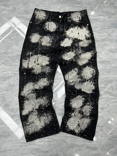 Baggy jeans