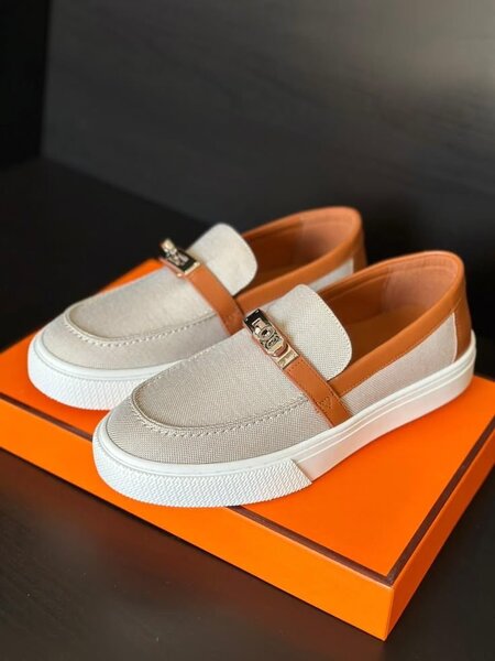 Work shoes
