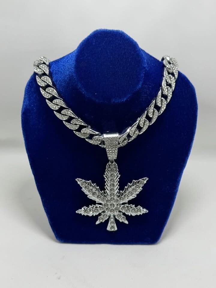 Collier cubain