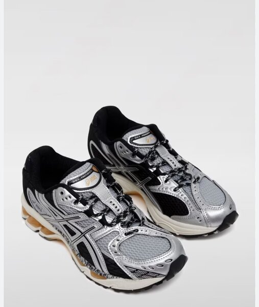 ASICS