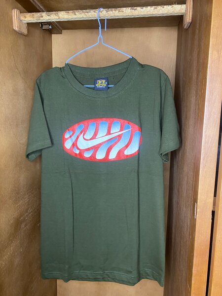 T-shirts graphiques tendance
