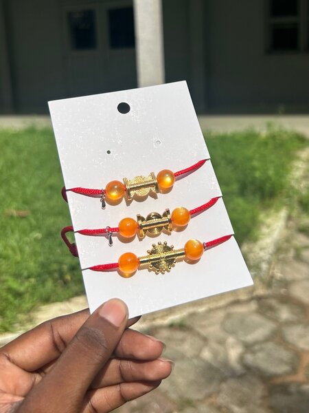Bracelet avec poids baoulé