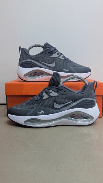 NIKE AIRMAX WINFLO