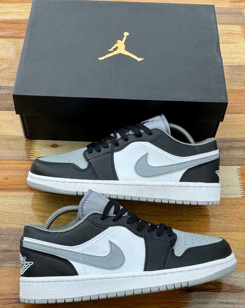 Chaussures basses Jordan Noir/Gris