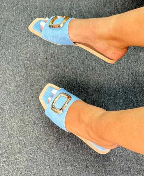 slippers