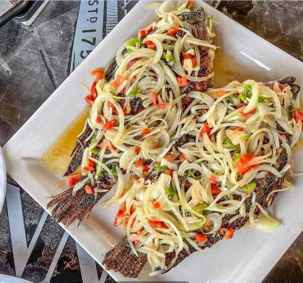 Plat de poisson grillé