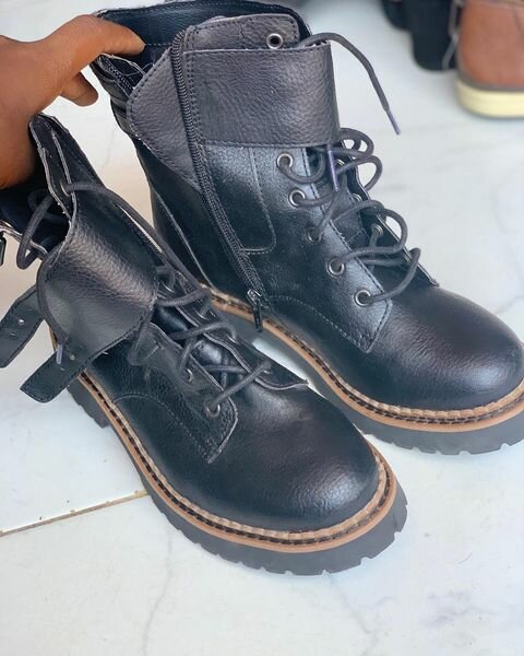 Women's Black Shoes