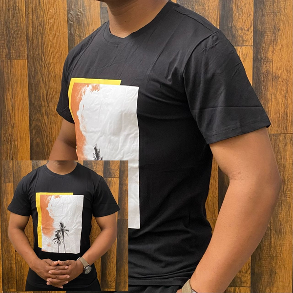 T-shirt black