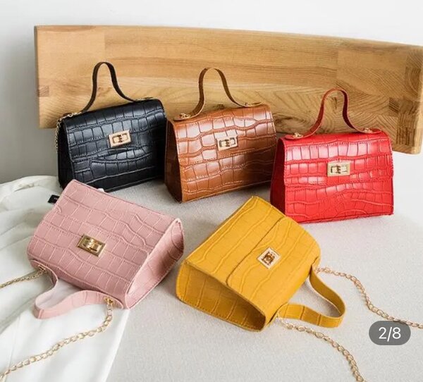 Shoulder bags