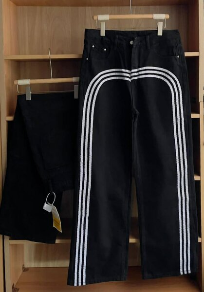 Baggy jeans