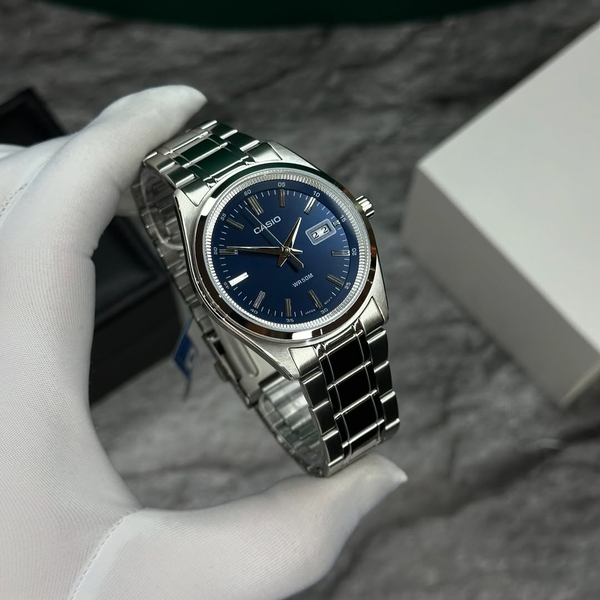 Часы Casio