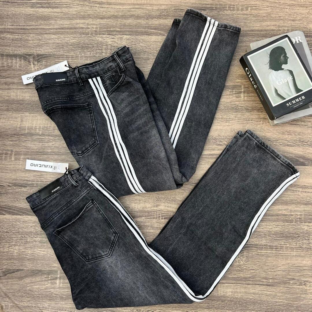 QUALITY BAGGY JEANS
